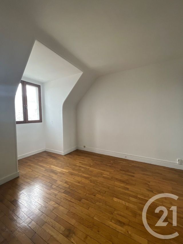 Appartement F2 &agrave; louer - 2 pi&egrave;ces - 44,61 m2 - Compiegne - 60 - PICARDIE