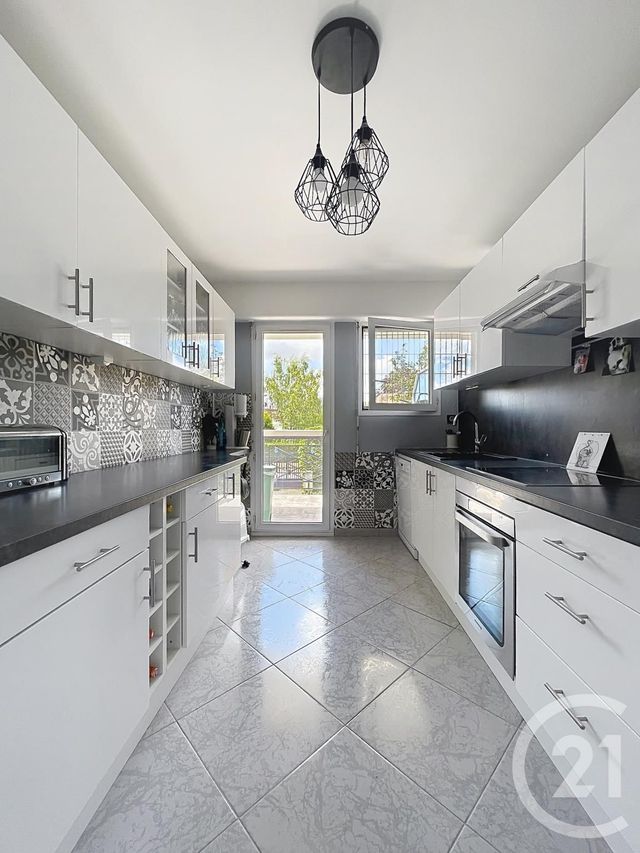 Appartement &agrave; vendre - 3 pi&egrave;ces - 77,63 m2 - Compiegne - 60 - PICARDIE