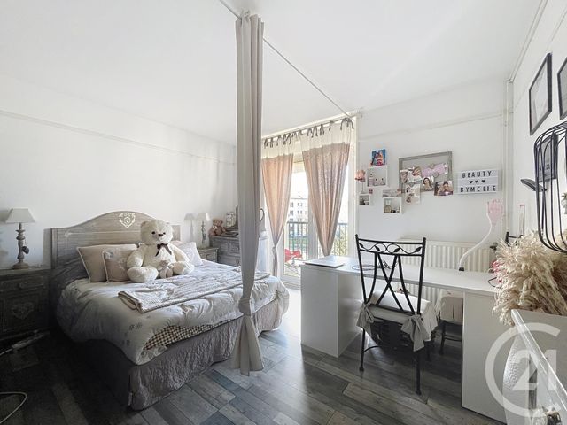Appartement F2 &agrave; louer - 2 pi&egrave;ces - 48 m2 - Compiegne - 60 - PICARDIE