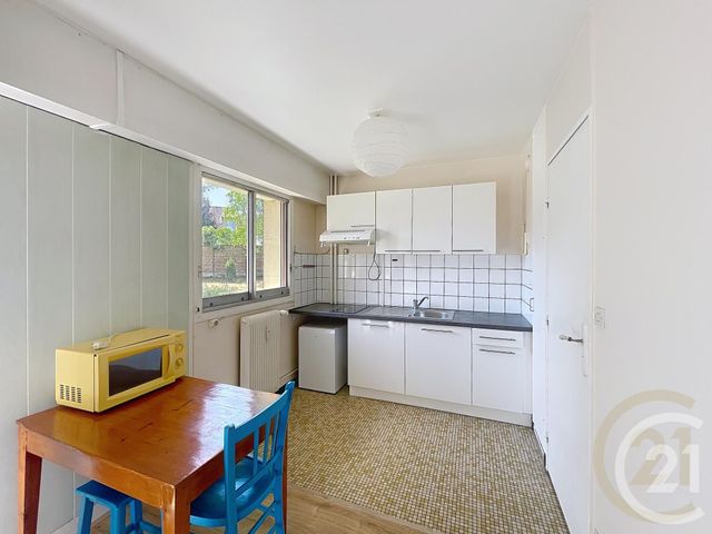Appartement F1 &agrave; louer - 1 pi&egrave;ce - 25,45 m2 - Compiegne - 60 - PICARDIE