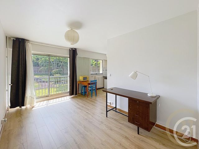 Appartement F1 &agrave; louer - 1 pi&egrave;ce - 25,45 m2 - Compiegne - 60 - PICARDIE