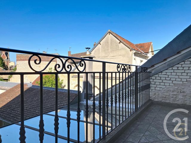 Maison &agrave; louer - 8 pi&egrave;ces - 156 m2 - Compiegne - 60 - PICARDIE