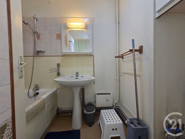 Appartement Studio &agrave; louer - 1 pi&egrave;ce - 28,44 m2 - Compiegne - 60 - PICARDIE