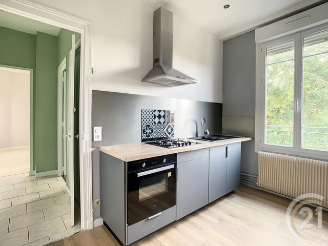 Appartement F1 bis &agrave; louer - 2 pi&egrave;ces - 35,14 m2 - Compiegne - 60 - PICARDIE