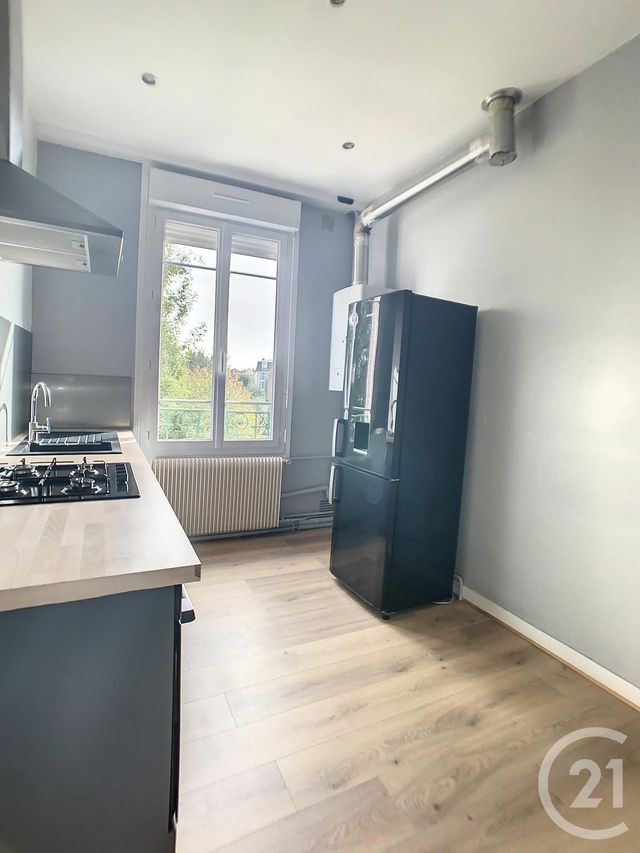 Appartement F1 bis &agrave; louer - 2 pi&egrave;ces - 35,14 m2 - Compiegne - 60 - PICARDIE