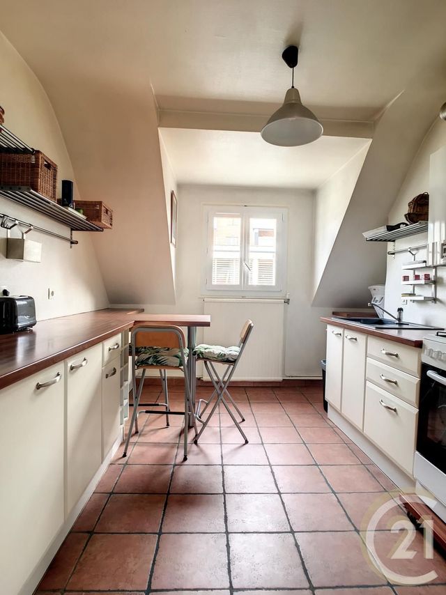 Appartement F3 &agrave; louer - 3 pi&egrave;ces - 69,49 m2 - Compiegne - 60 - PICARDIE