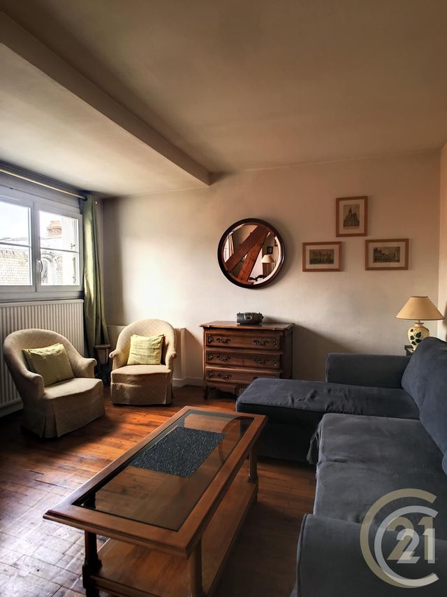 Appartement F3 &agrave; louer - 3 pi&egrave;ces - 69,49 m2 - Compiegne - 60 - PICARDIE
