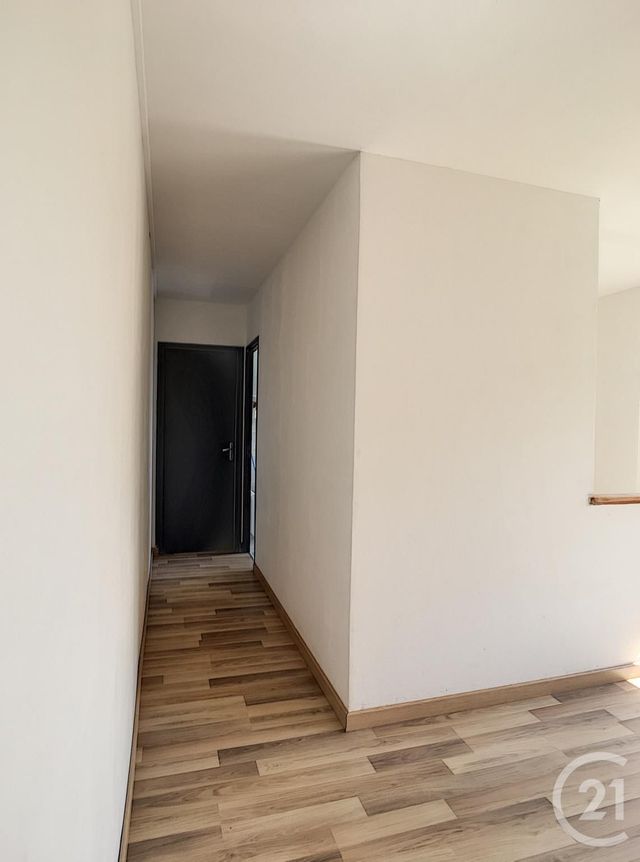 Appartement F2 &agrave; louer - 2 pi&egrave;ces - 37 m2 - Verberie - 60 - PICARDIE