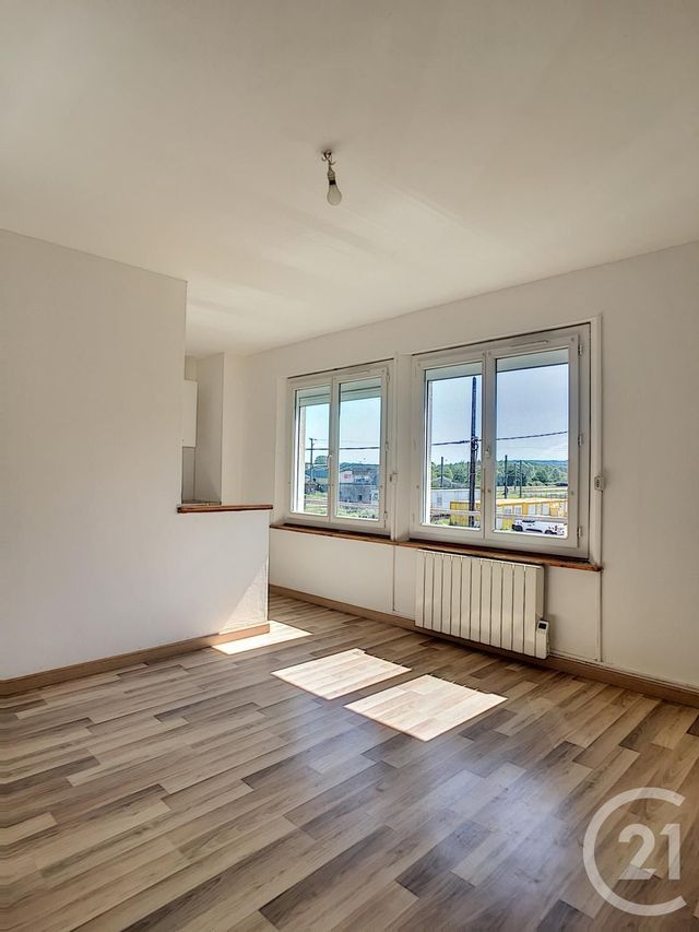 Appartement F2 &agrave; louer - 2 pi&egrave;ces - 37 m2 - Verberie - 60 - PICARDIE