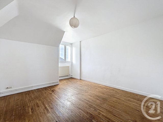 Appartement F3 &agrave; louer - 3 pi&egrave;ces - 74,72 m2 - Compiegne - 60 - PICARDIE