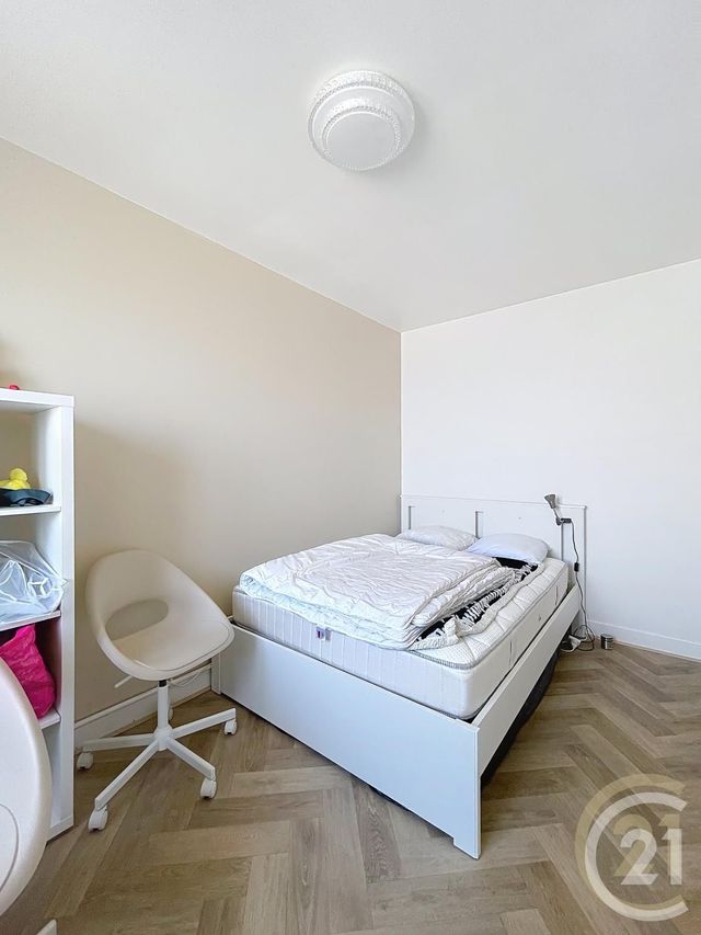 Appartement Chambre &agrave; louer - 1 pi&egrave;ce - 10,32 m2 - Compiegne - 60 - PICARDIE