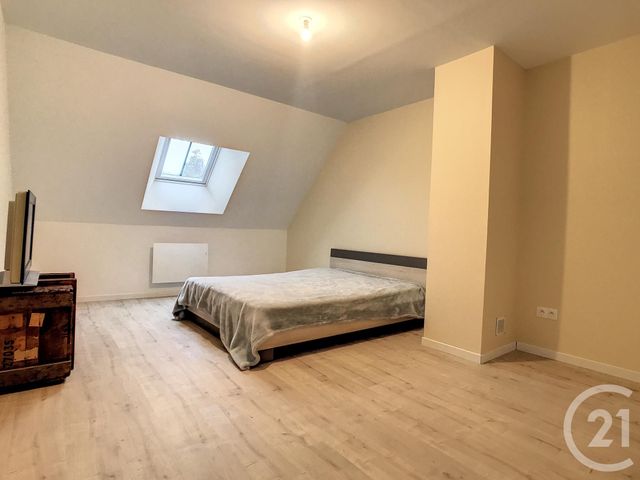Maison &agrave; louer - 4 pi&egrave;ces - 96,40 m2 - Verberie - 60 - PICARDIE