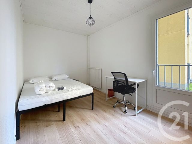 Appartement Chambre &agrave; louer - 1 pi&egrave;ce - 10,10 m2 - Compiegne - 60 - PICARDIE