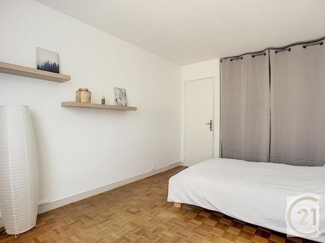 Appartement Chambre &agrave; louer - 4 pi&egrave;ces - 10,76 m2 - Compiegne - 60 - PICARDIE
