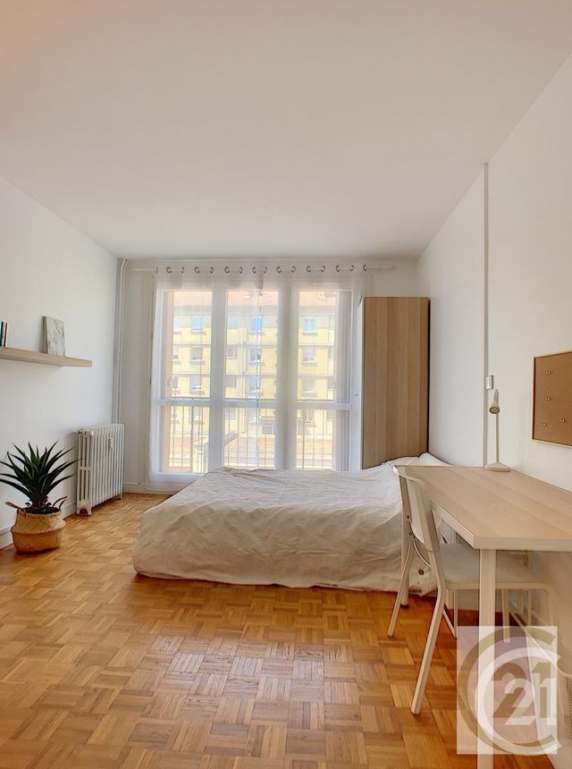 Appartement Chambre &agrave; louer - 4 pi&egrave;ces - 13,62 m2 - Compiegne - 60 - PICARDIE