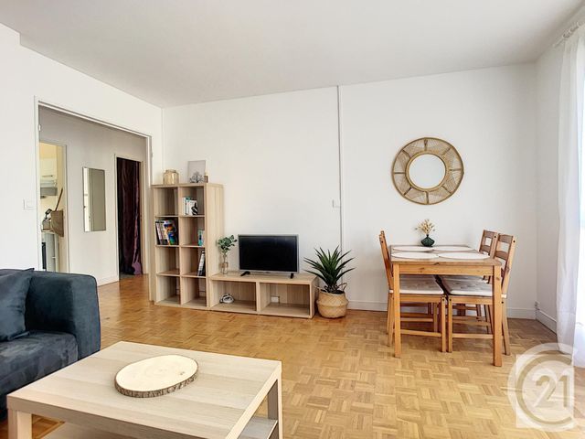 Appartement Chambre &agrave; louer - 4 pi&egrave;ces - 13,62 m2 - Compiegne - 60 - PICARDIE