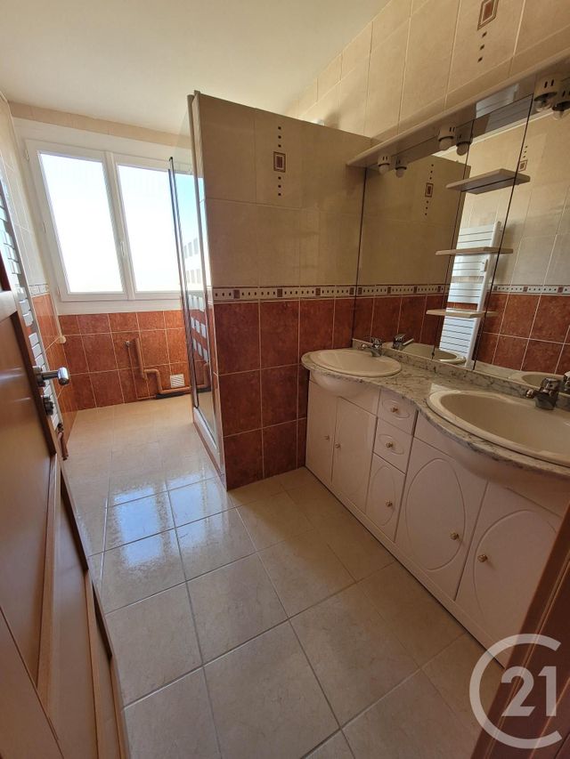 Appartement Chambre &agrave; louer - 1 pi&egrave;ce - 16,79 m2 - Compiegne - 60 - PICARDIE