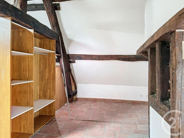 Appartement F1 &agrave; louer - 1 pi&egrave;ce - 34,35 m2 - Compiegne - 60 - PICARDIE