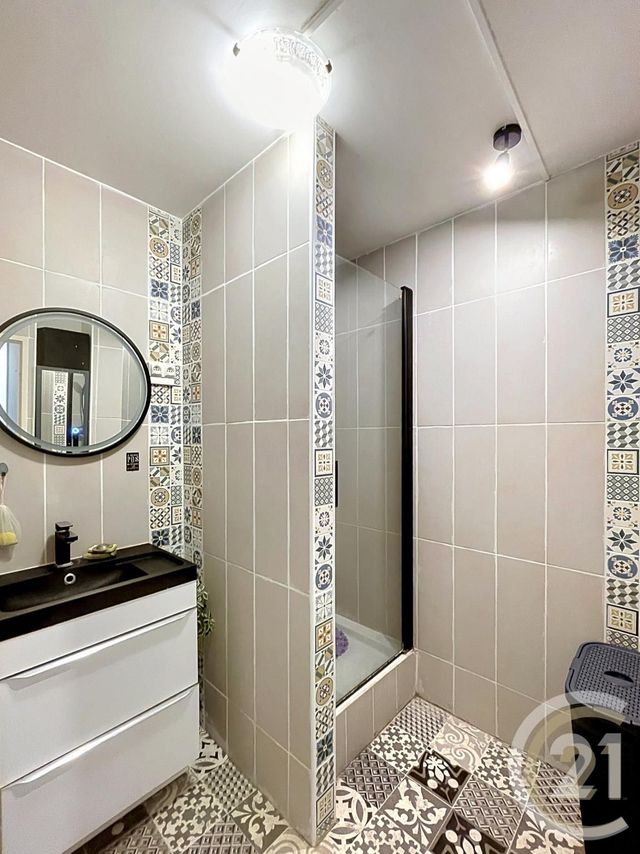 Appartement Chambre &agrave; louer - 1 pi&egrave;ce - 9,85 m2 - Compiegne - 60 - PICARDIE