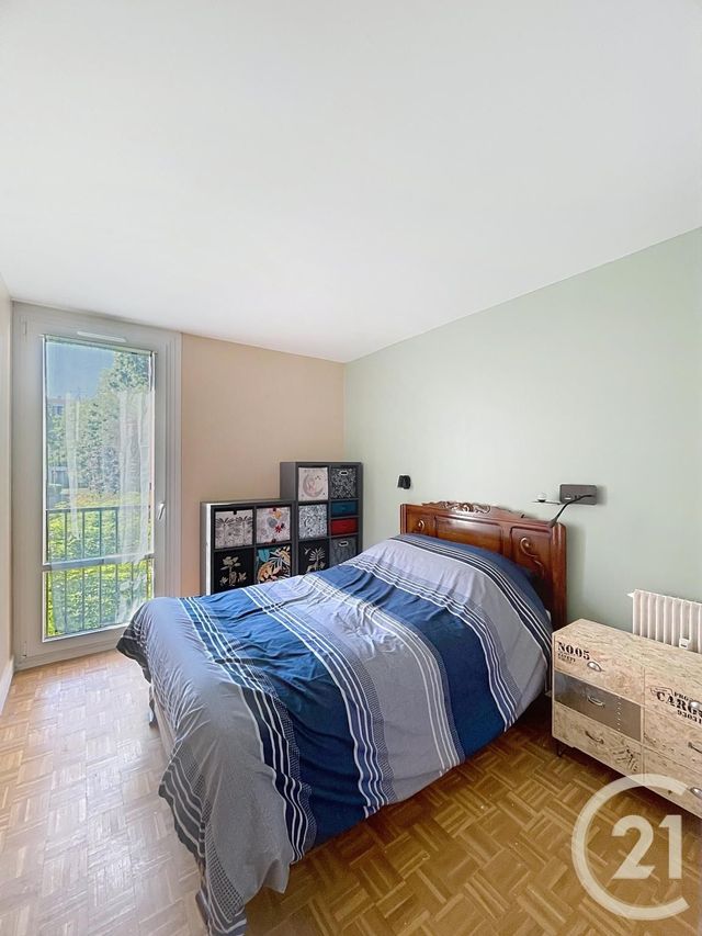 Appartement Chambre &agrave; louer - 1 pi&egrave;ce - 9,85 m2 - Compiegne - 60 - PICARDIE