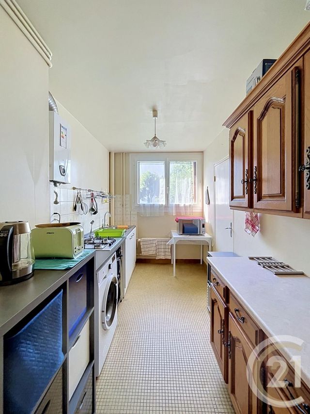 Appartement Chambre &agrave; louer - 1 pi&egrave;ce - 9,85 m2 - Compiegne - 60 - PICARDIE