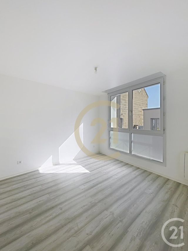 Appartement F3 &agrave; louer - 3 pi&egrave;ces - 57,76 m2 - Clairoix - 60 - PICARDIE