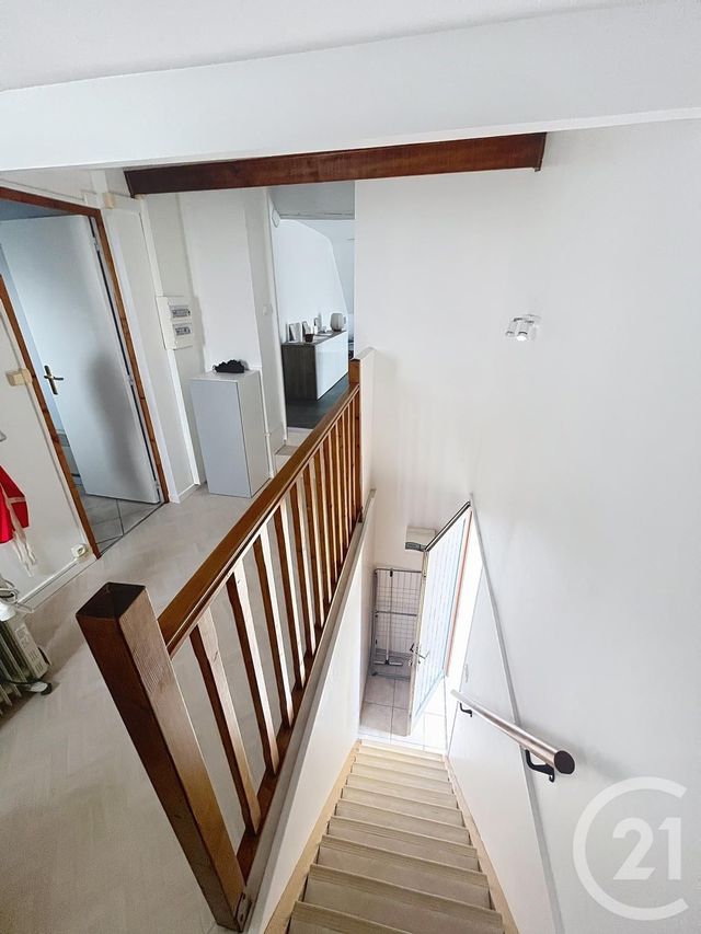 Appartement F1 &agrave; louer - 1 pi&egrave;ce - 36 m2 - Lacroix St Ouen - 60 - PICARDIE