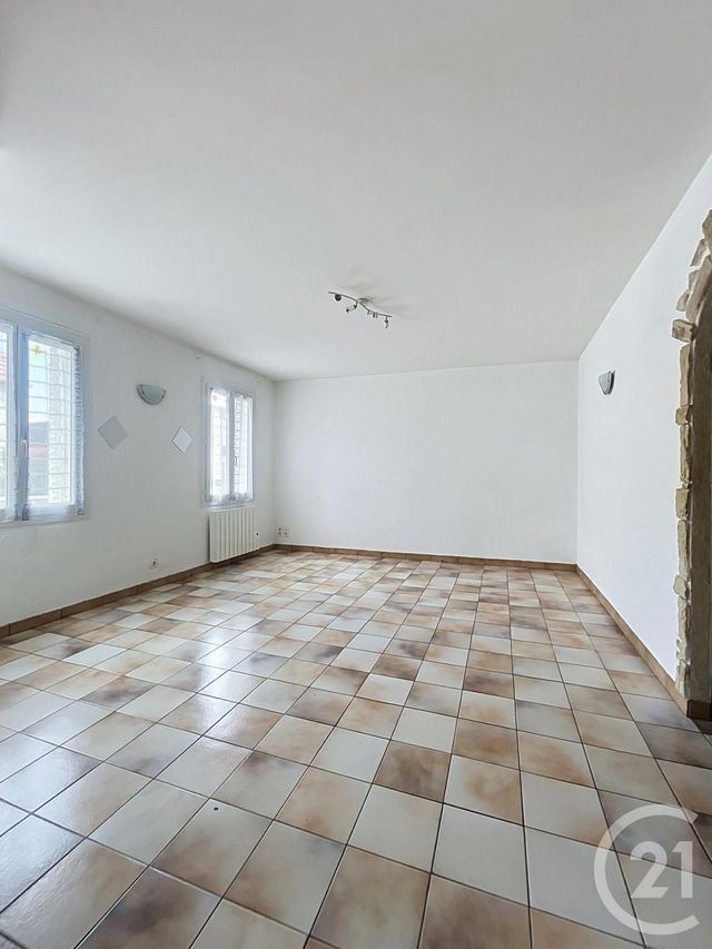 Appartement F3 &agrave; louer - 3 pi&egrave;ces - 49,67 m2 - Verberie - 60 - PICARDIE