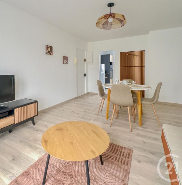 Appartement F3 &agrave; louer - 3 pi&egrave;ces - 55,55 m2 - Compiegne - 60 - PICARDIE