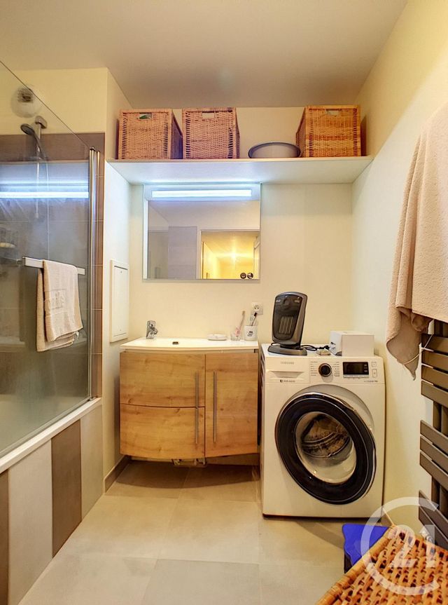 Appartement F3 &agrave; louer - 3 pi&egrave;ces - 67,21 m2 - Compiegne - 60 - PICARDIE