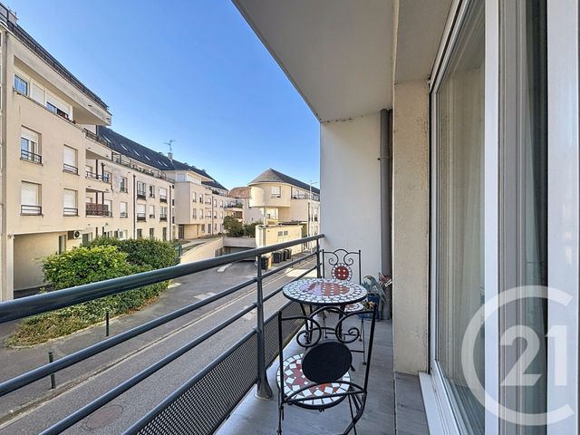 Appartement F3 &agrave; vendre - 3 pi&egrave;ces - 77,12 m2 - Compiegne - 60 - PICARDIE
