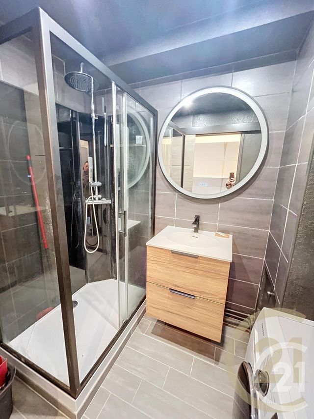 Appartement F2 &agrave; louer - 2 pi&egrave;ces - 49 m2 - Compiegne - 60 - PICARDIE