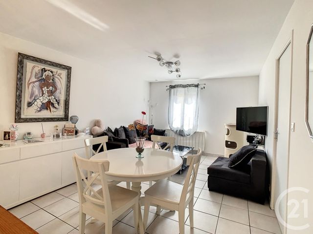 Appartement F2 &agrave; louer - 2 pi&egrave;ces - 43,52 m2 - Monchy Humieres - 60 - PICARDIE