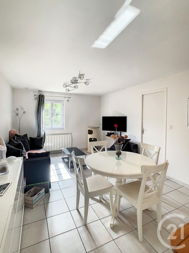 Appartement F2 &agrave; louer - 2 pi&egrave;ces - 43,52 m2 - Monchy Humieres - 60 - PICARDIE