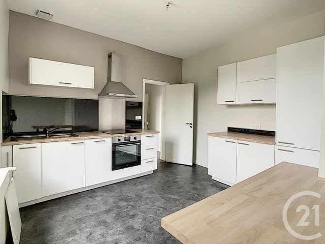 Appartement &agrave; louer - 3 pi&egrave;ces - 75 m2 - Choisy Au Bac - 60 - PICARDIE