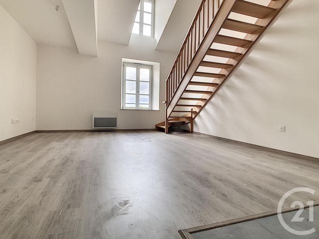 Appartement F3 &agrave; louer - 3 pi&egrave;ces - 63,83 m2 - Compiegne - 60 - PICARDIE
