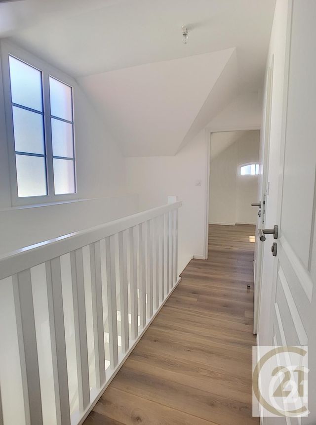 Maison &agrave; louer - 4 pi&egrave;ces - 74,95 m2 - Compiegne - 60 - PICARDIE