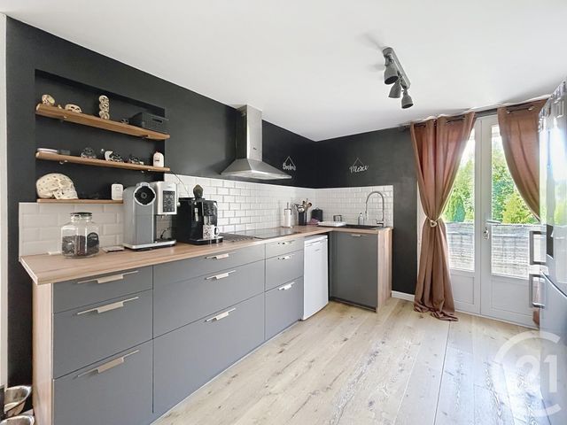 Appartement F3 &agrave; louer - 3 pi&egrave;ces - 76,48 m2 - Bethisy St Pierre - 60 - PICARDIE