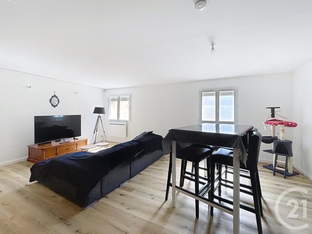 Appartement F3 &agrave; louer - 3 pi&egrave;ces - 76,48 m2 - Bethisy St Pierre - 60 - PICARDIE