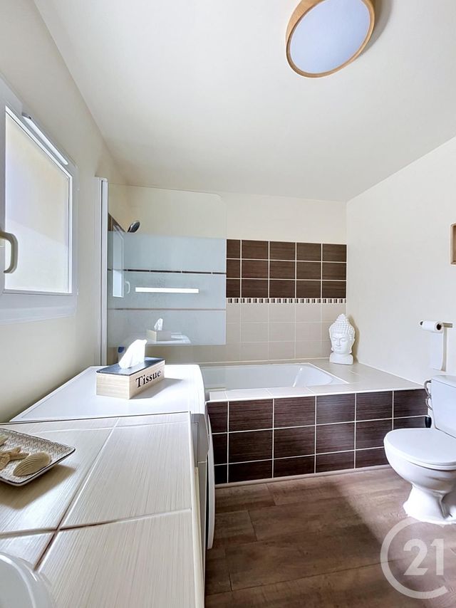 Appartement F3 &agrave; louer - 3 pi&egrave;ces - 76,48 m2 - Bethisy St Pierre - 60 - PICARDIE