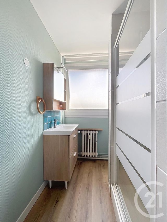 Appartement F4 &agrave; vendre - 4 pi&egrave;ces - 71,10 m2 - Compiegne - 60 - PICARDIE