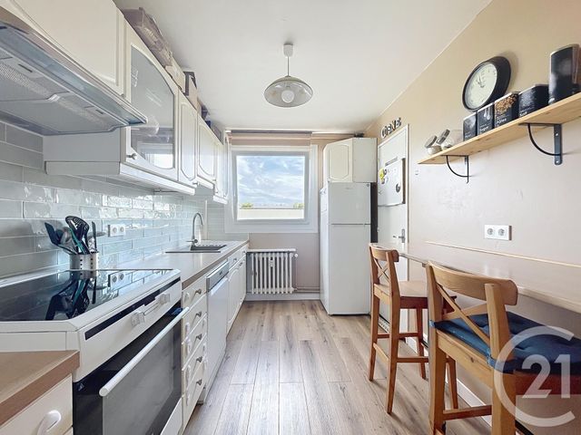 Appartement F4 &agrave; vendre - 4 pi&egrave;ces - 71,10 m2 - Compiegne - 60 - PICARDIE
