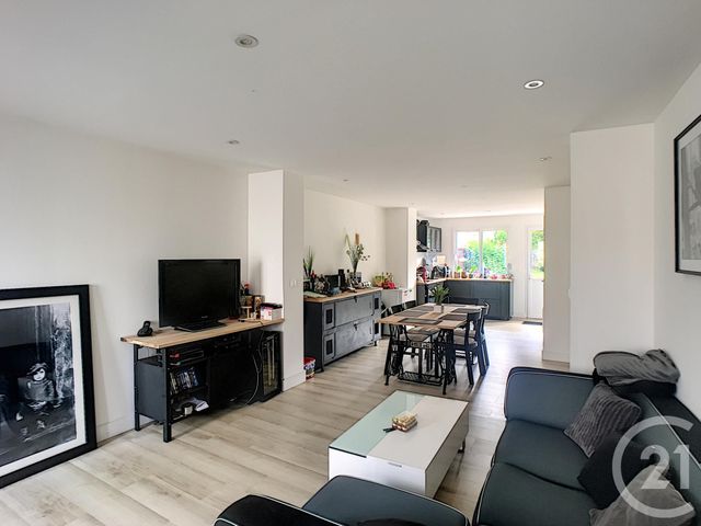 Appartement F2 &agrave; louer - 2 pi&egrave;ces - 72 m2 - Bethisy St Pierre - 60 - PICARDIE