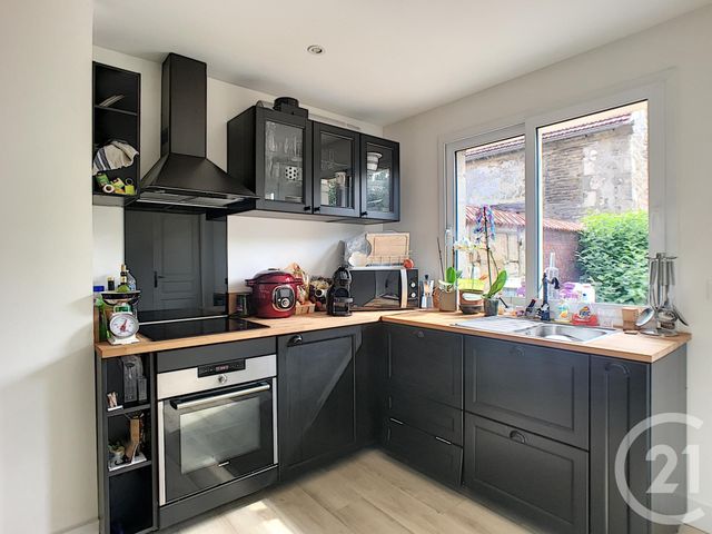 Appartement F2 &agrave; louer - 2 pi&egrave;ces - 72 m2 - Bethisy St Pierre - 60 - PICARDIE