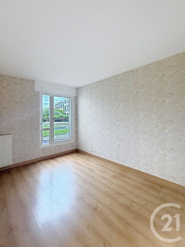 Appartement F4 &agrave; vendre - 4 pi&egrave;ces - 94,06 m2 - Margny Les Compiegne - 60 - PICARDIE