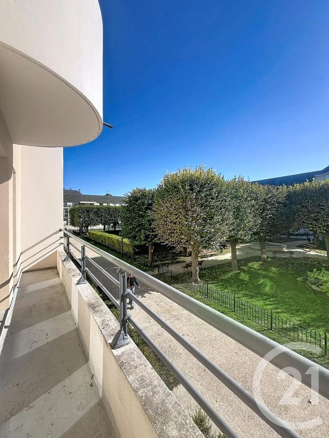 Appartement F1 &agrave; louer - 1 pi&egrave;ce - 29,70 m2 - Compiegne - 60 - PICARDIE