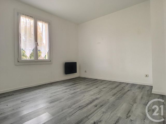 Appartement F2 &agrave; louer - 2 pi&egrave;ces - 30,50 m2 - Lacroix St Ouen - 60 - PICARDIE