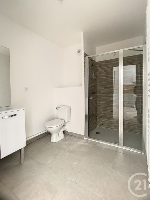 Appartement F2 &agrave; louer - 2 pi&egrave;ces - 50,09 m2 - Compiegne - 60 - PICARDIE