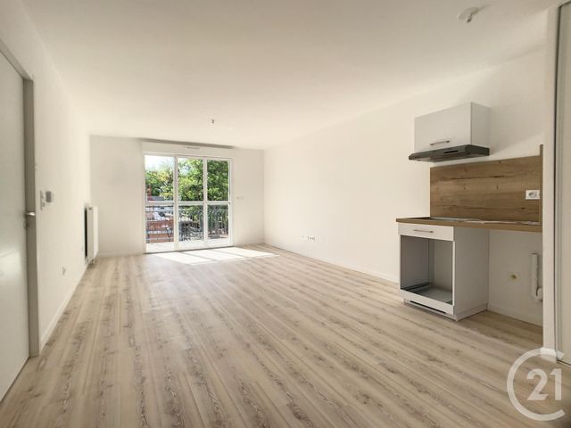 Appartement F2 &agrave; louer - 2 pi&egrave;ces - 50,09 m2 - Compiegne - 60 - PICARDIE