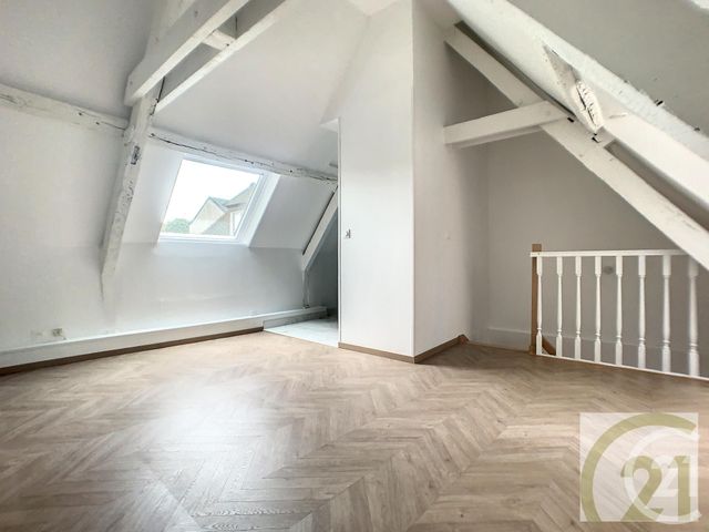 Appartement Duplex &agrave; louer - 2 pi&egrave;ces - 50,09 m2 - Compiegne - 60 - PICARDIE